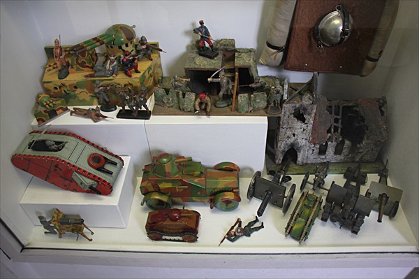 207-Музеи игрушек